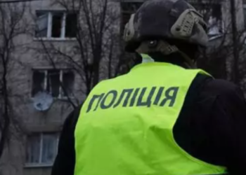 Хуліганство у багатоповерхівці Києва: агресивний мешканець накинувся на жінку