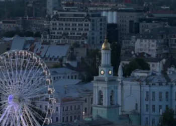 У центрі Києва зникла електрика: наслідки та застереження пасажирів