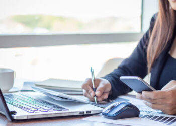 Впервые с начала войны: в Украине зафиксировали рост молодых соискателей работы