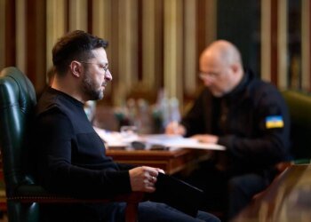 Зеленський назвав регіони з найскладнішою ситуацією з електрикою і анонсував Ставку