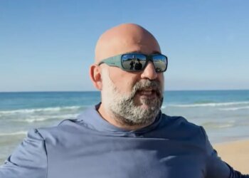 Сестра разыскиваемого Миндича десять лет жила в квартире семьи генерала РФ в Москве — расследование