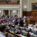 Около двадцати народных депутатов отравились — подтвердили в Верховной Раде