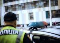 У Києві водій на Mazda наїхав на поліцейське авто та втік, його зупинили стріляниною — патрульні