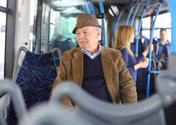 Пенсионное удостоверение больше не будет действовать: в Украине отменяют бесплатный проезд для льготников