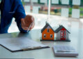 В Украине готовят жесткие правила для риелторов: что изменится