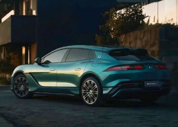 BYD обновила Denza Z9 GT: до 1140 л.с. и более 1000 км пробега