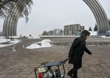 Киевлянам раздадут по 40 тысяч гривен: кто может претендовать на помощь