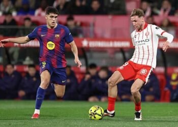 ВИДЕО. Владислав Ванат помог Жироне забить гол в ворота Барселоны