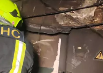 Евакуація в палаючій багатоповерхівці: як на Київщині рятували людей, — ФОТО