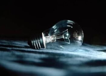 Світло знову зникає: у Києві ввели новий формат відключень — що це означає