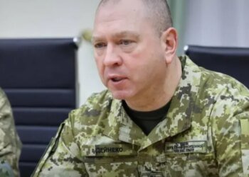 Курс на Луганск: подозреваемый в контрабанде генерал сменил статус подследственного на командирский