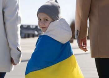 Шестилетние «солдаты» и скрывающиеся выпускники: из оккупации спасли еще семерых детей