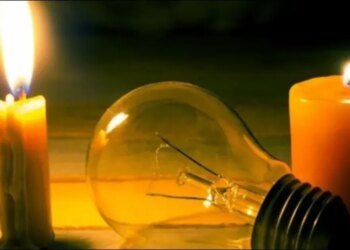 Массированная атака РФ: где в Украине нет света и как изменились графики отключений