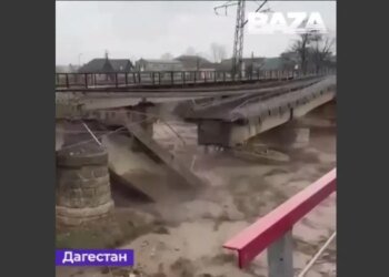 Большая вода с гор и ливни смывают мосты и дороги в оккупированных Россией регионах Кавказа. ВИДЕО
