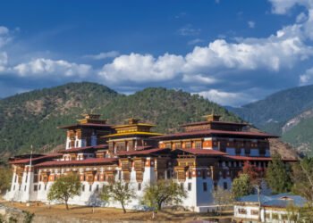 Бутан запускает криптовалютную программу для дауншифтеров и цифровых «пилигримов»: виза на год стоит $2800