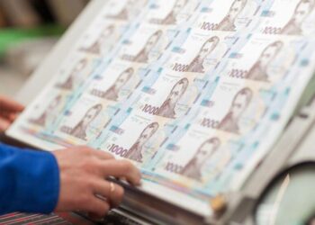 Деньги закончатся в июне: почему Украина снова на грани финансового краха