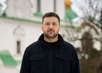 Зеленский о визите венгерской «делегации»: неизвестно, что они здесь делают