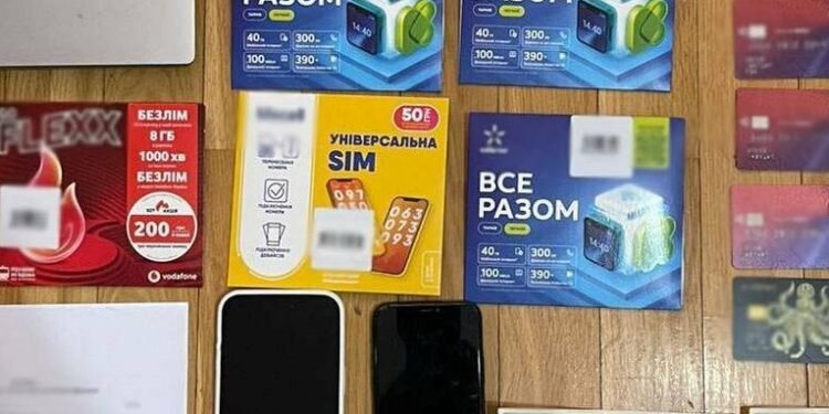 Масштабне викриття у Києві: кол-центри ошукали сотні українців на мільйони