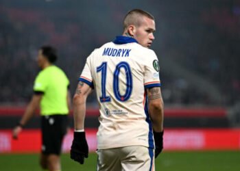 Мудрик снова сменил имидж и опубликовал видео с тренировки