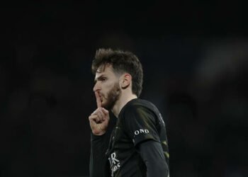 ВИДЕО. Кварацхелия шокировал Челси на 6-й минуте, Барколя сделал счет 2:0