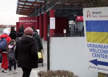 Франция платит украинцам 426 евро, но после 2027 года их ждет ловушка