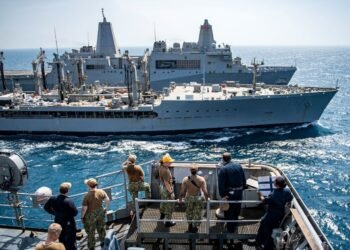 В США признали неготовность к закрытию Ираном Ормузского пролива, — CNN