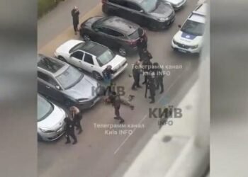 Стрілянина в Київській області: чоловік відкрив вогонь і пішов у магазин