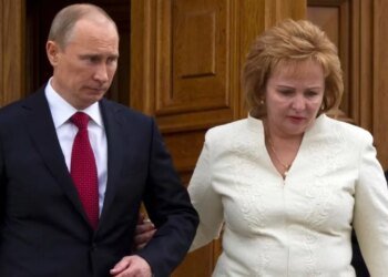 Экс-жена Путина выжимает из россиян последние деньги под 364% годовых