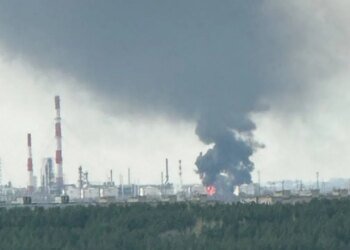 Украина наносит удар по нефтяной отрасли России: под ударом сразу четыре важных объекта