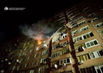 У Дніпрі після російської атаки поранені семеро людей, серед них двоє дітей
