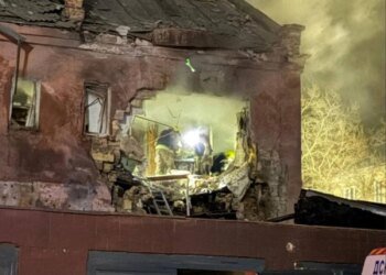 росіяни вдарили по житлових будинках в Одесі, є постраждалі та руйнування