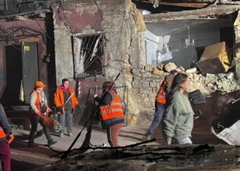 Массированная атака на Одессу: повреждены многоэтажные дома, растет число пострадавших. ФОТО