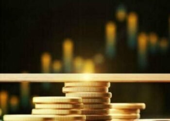 Долар і євро подешевшали: курс валют у Києві