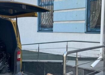 Від афер до оборони: конфісковану техніку з Києва передали військовим