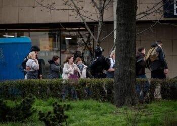 Полицейские, которые сбежали от стрельбы в Киеве, получили подозрение