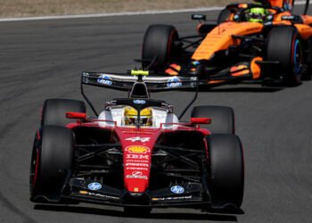 Чемпион Формулы-1: «Это не гонки. Я даже не хотел его обгонять»