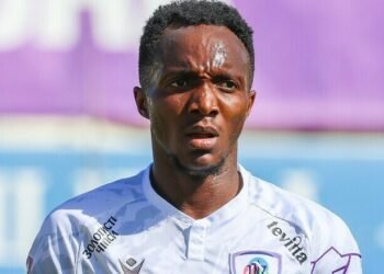 Что творится в Черкассах? ЛНЗ и Шахтер забили четыре гола за первый тайм