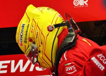 Феррари перенесла изменения в команде Льюиса Хэмилтона