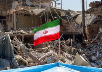 Войны в Украине и Иране сливаются в единый конфликт: The Guardian раскрыл тайную роль Путина и Трампа