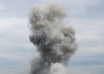 Сильний вибух і спалах полум’я: в якому районі Києва виникла небезпека, — ФОТО