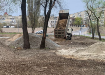 Десятки пішохідних маршрутів: у Києві триває масштабний ремонт парку, – ФОТО