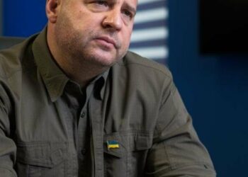 Що відбувається у Києві: чому НАБУ і САП вручили підозру Єрмаку