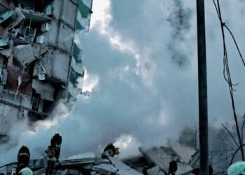 Удар по Києву вночі: вибухи, пожежі й обвал житлового будинку