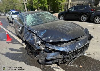 П'яний водій Maserati влаштував ДТП на столичному Печерську, є постраждалий