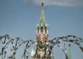 Плохой знак: москвич показал небо над Красной площадью сейчас. ВИДЕО