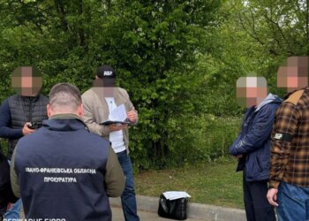 На Ивано-Франковщине адвокат обманул клиента на 18 тысяч евро под видом “договорённостей” с прокуратурой