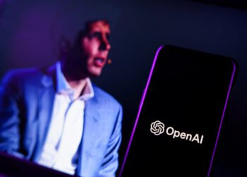 Утечка раскрывает первые подробности о смартфонах от OpenAI
