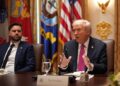 Трамп оставил Вэнсу секретное письмо на случай, если с ним “что-то случится”