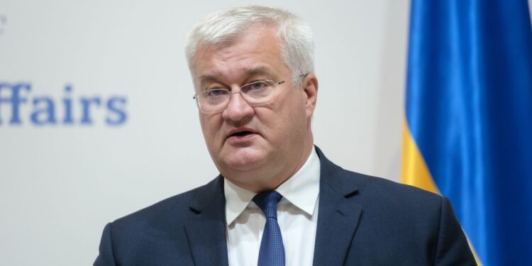 Украина закрывает небо и стабилизировала фронт, – Сибига