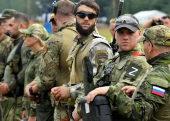 Британия ввела санкции против сетей, вербующих мигрантов для войны РФ